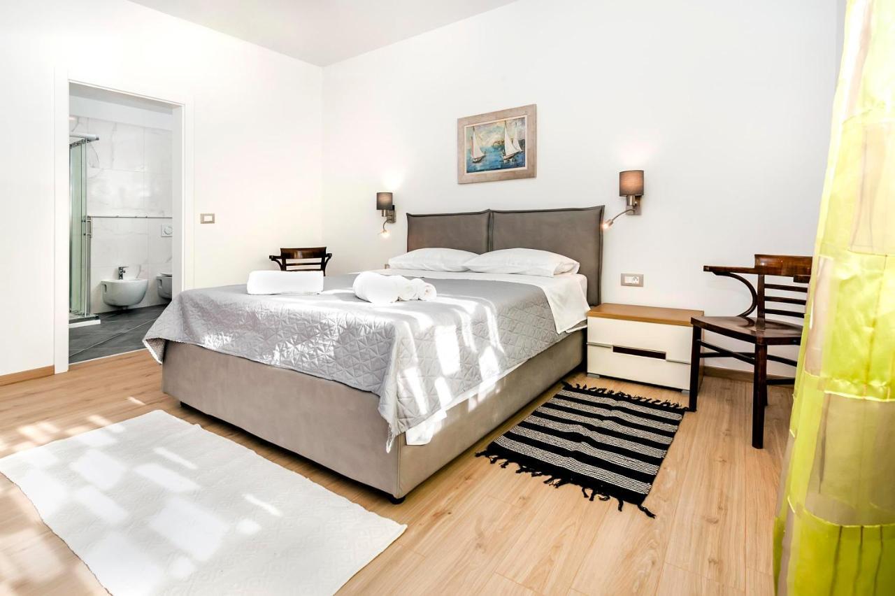Apartments El Corsaro Ровинь Экстерьер фото