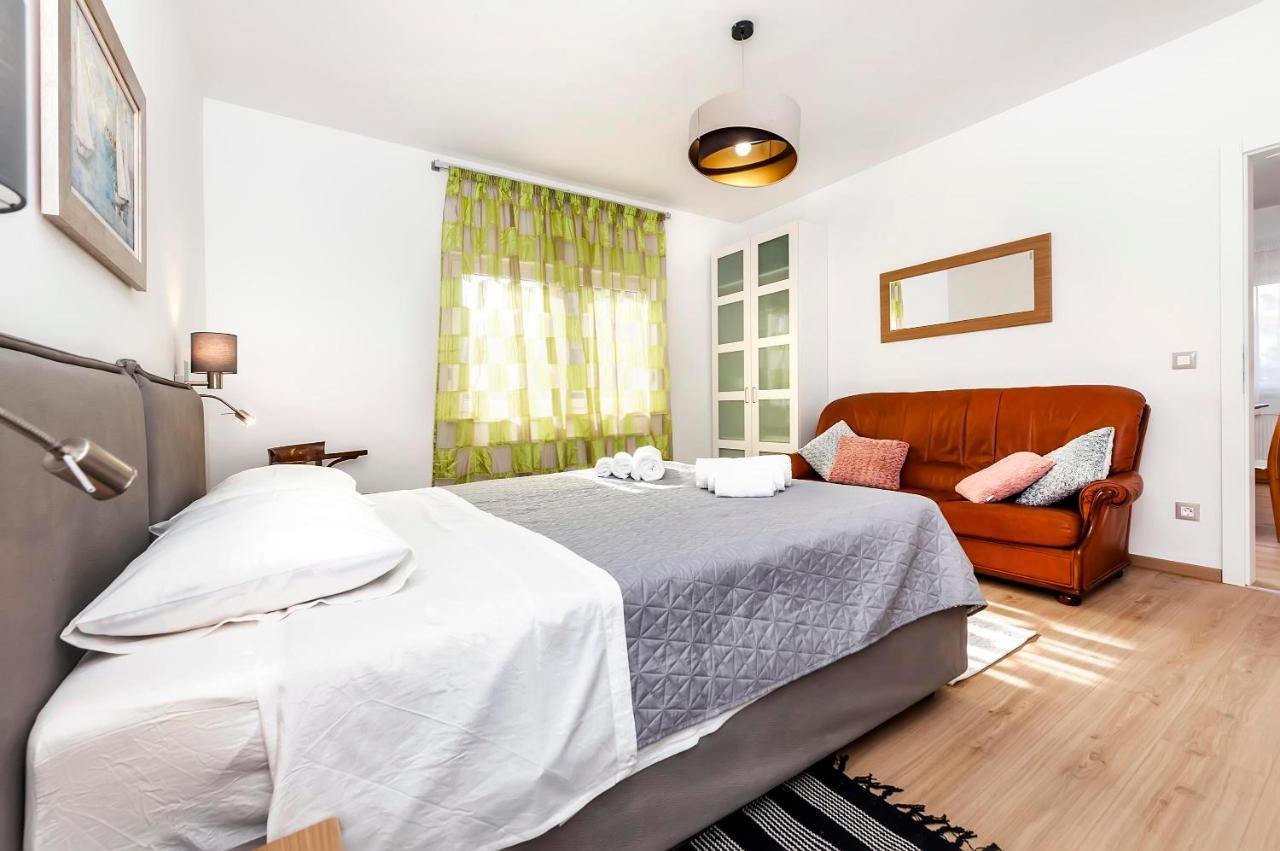 Apartments El Corsaro Ровинь Экстерьер фото